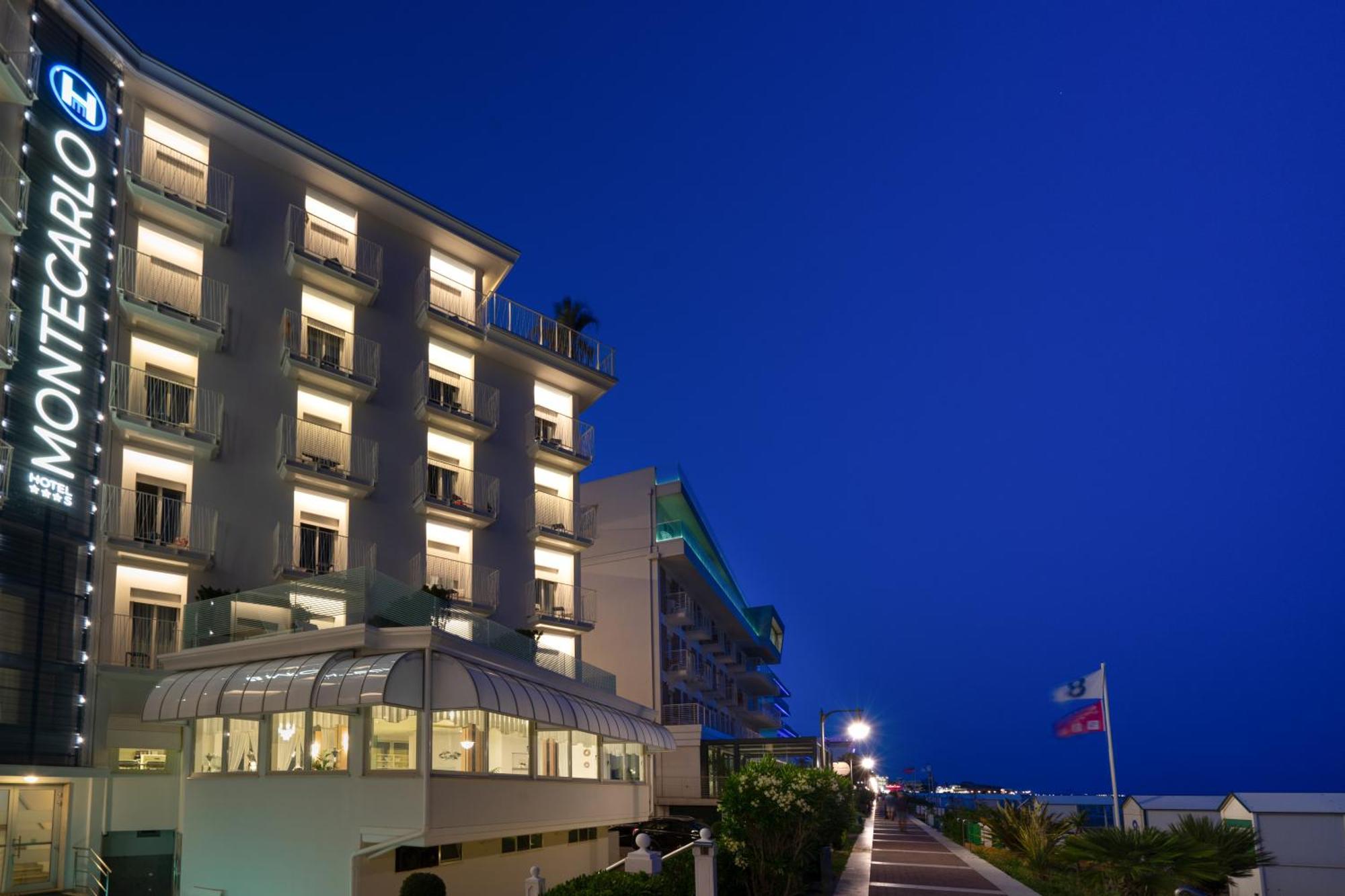Hotel Montecarlo 3 Stelle Superior Caorle Extérieur photo