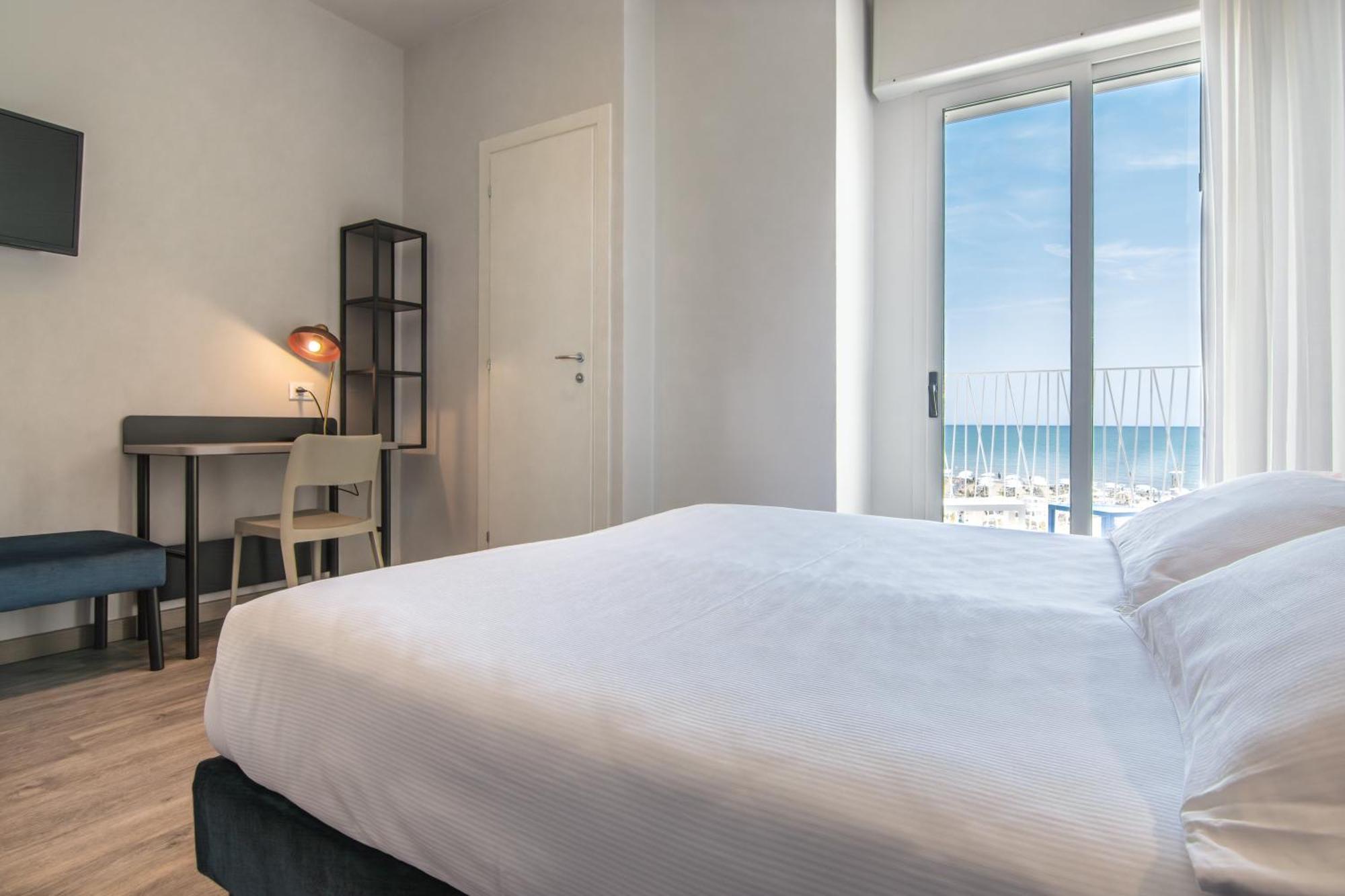 Hotel Montecarlo 3 Stelle Superior Caorle Extérieur photo